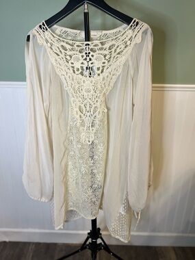 NWT- A'Reve Cream Oversized Crochet-Front Boho Tunic Size M